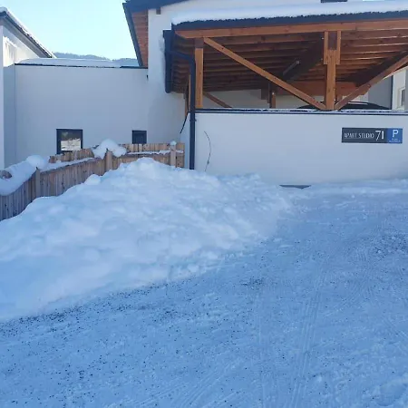 71 Διαμέρισμα *